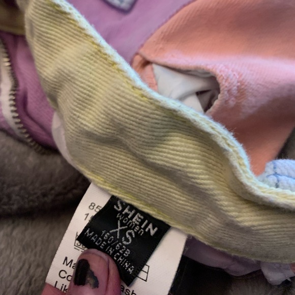 SHEIN pastel floral cargo pants XS - Picture 3 of 3